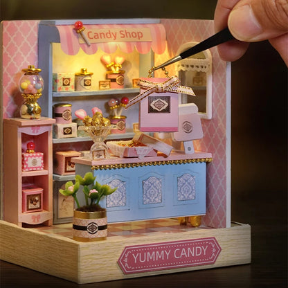 🏠 Kit de Maison de Poupée Miniature en Bois – Fait Main, DIY