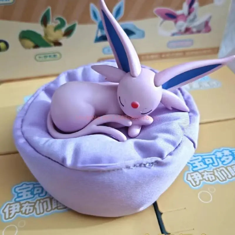 Figurine Pokémon Évoli & Évolutions avec coussin – Plusieurs modèles
