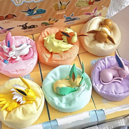Figurine Pokémon Évoli & Évolutions avec coussin – Plusieurs modèles